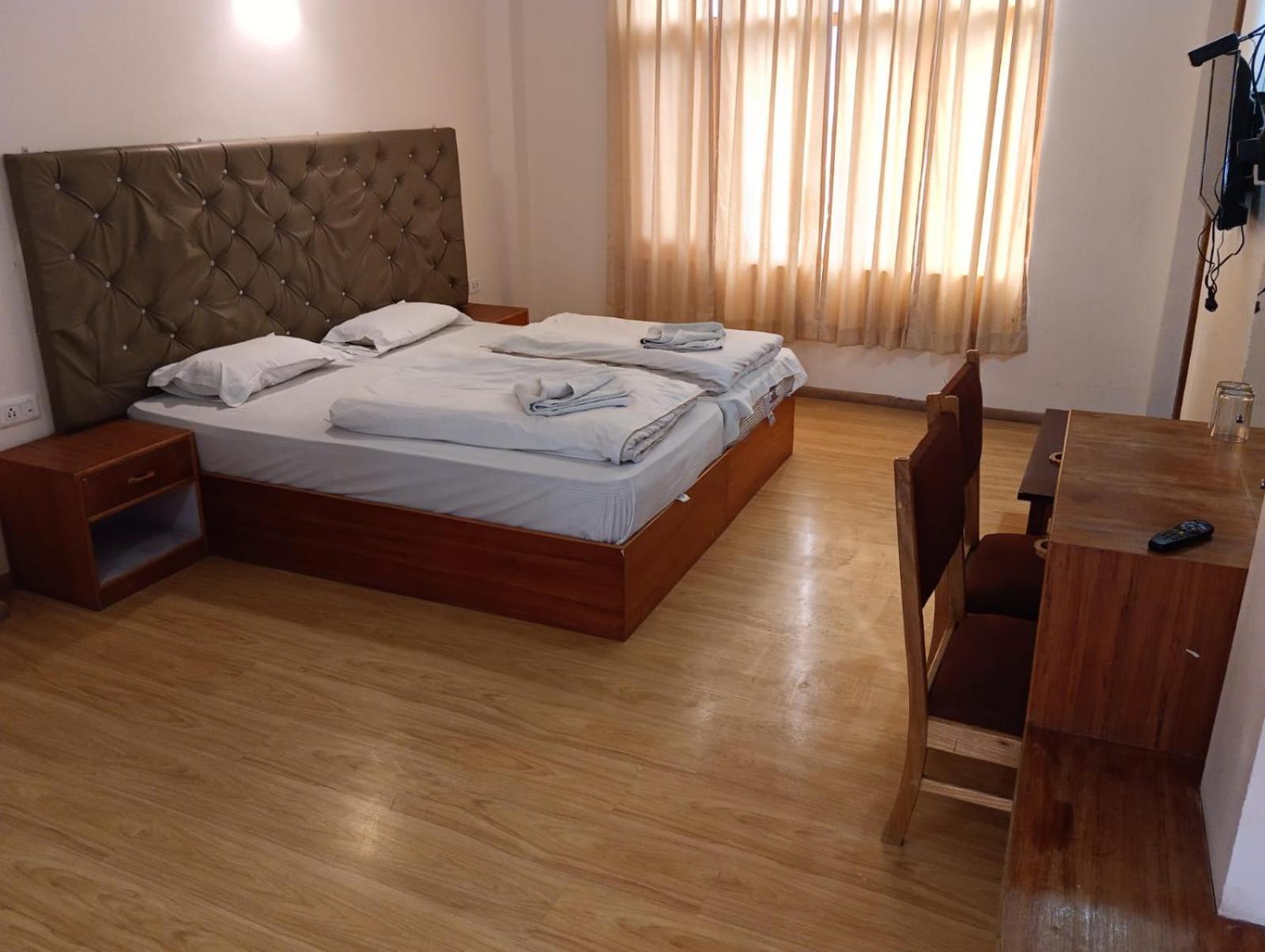 Hotel Dimbir Regency Лех Екстер'єр фото