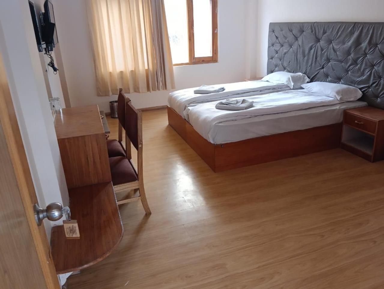 Hotel Dimbir Regency Лех Екстер'єр фото