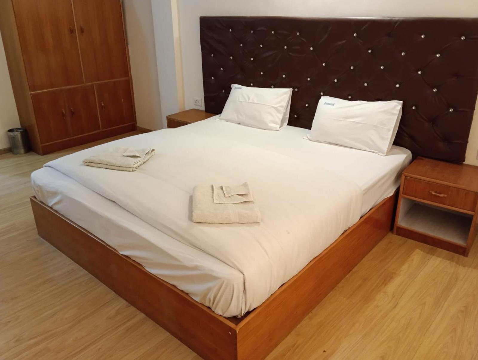 Hotel Dimbir Regency Лех Екстер'єр фото